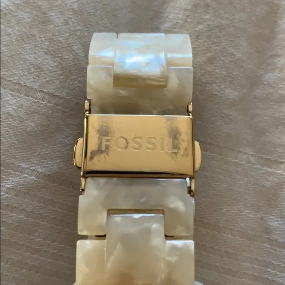 Fossil Women's Watch with Gold and Black Dial - Picture 3 of 5